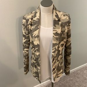 Women’s Camo blazer